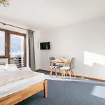 Brixen Alpin Living 1 Und 2 Und 3 Brixen im Thale