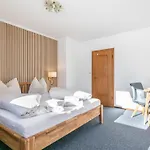Brixen Alpin Living 1 Und 2 Und 3 * Brixen im Thale